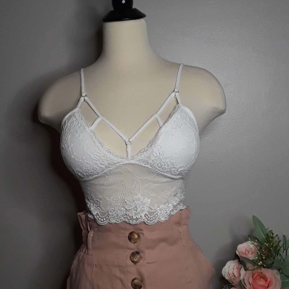 💥2 FOR $20💥White Bralette - Picture 2 of 4